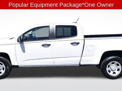 Used 2022 Chevrolet Colorado W/T w/ WT Convenience Package AWD/4WD image 2