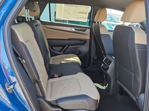 New 2026 Volkswagen Atlas Cross Sport SE image 15