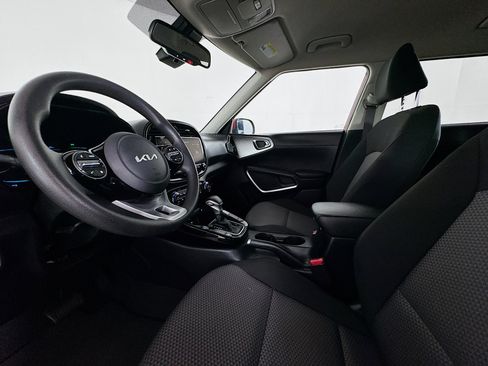 Used 2025 Kia Soul S FWD image 20