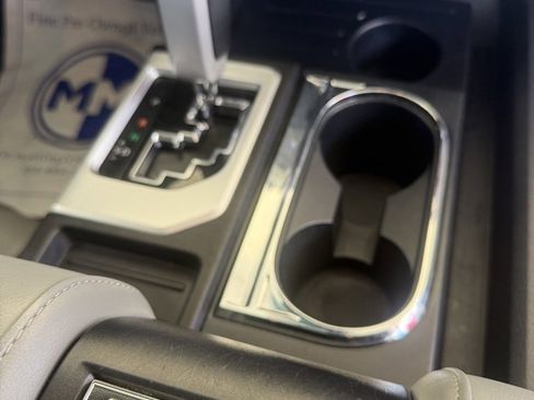 Used 2017 Toyota Tundra Limited image 23