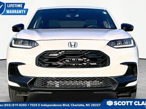 Used 2024 Honda HR-V Sport image 2