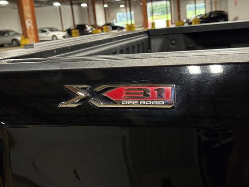 Used 2023 GMC Sierra 1500 Elevation w/ X31 Off-Road Package AWD/4WD image 26