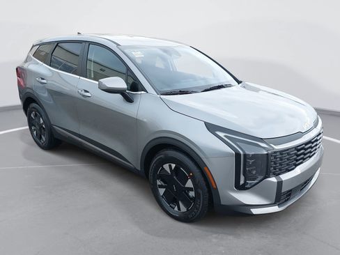 New 2026 Kia Sportage LX image 3