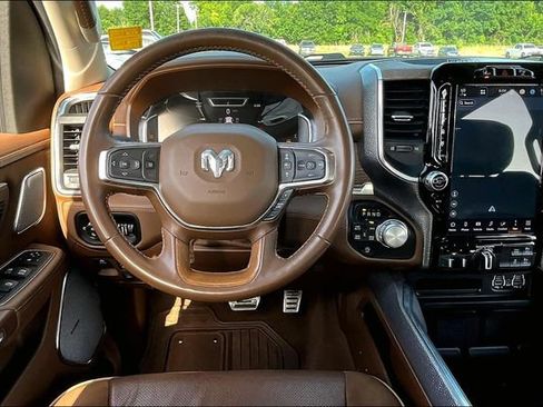 Used 2024 RAM 1500 Limited AWD/4WD image 9
