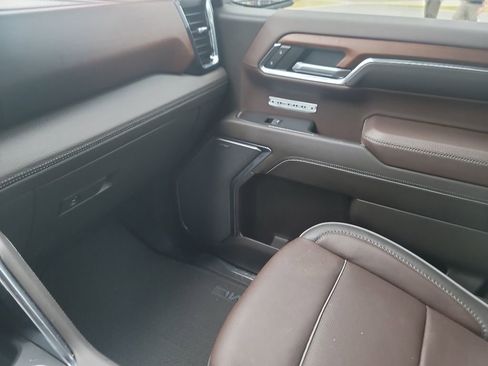 Used 2023 GMC Sierra 1500 Denali w/ Denali Reserve Package AWD/4WD image 29