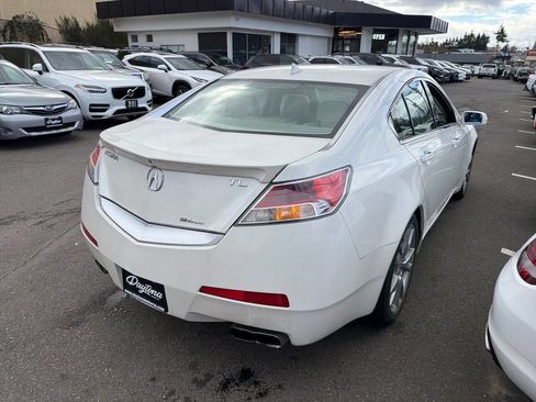 Used 2011 Acura TL SH-AWD image 3