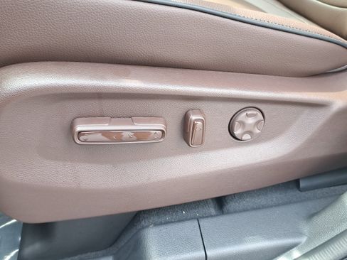 New 2026 Honda Odyssey Touring image 19