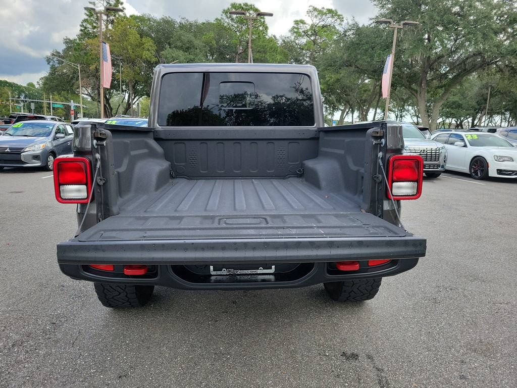 Used 2023 Jeep Gladiator Rubicon AWD/4WD image 9