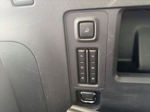 Used 2025 Ford Expedition Max Platinum w/ Driver's Package image 16