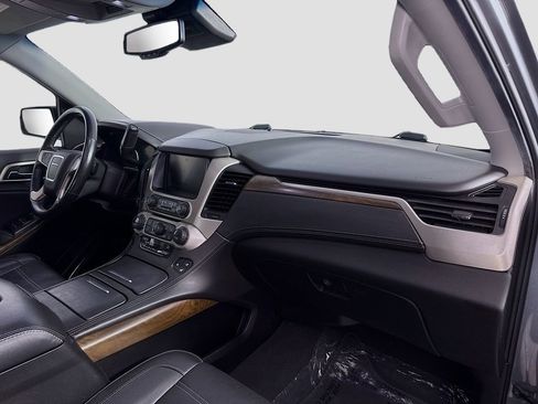 Used 2019 GMC Yukon Denali w/ Open Road Package AWD/4WD image 39
