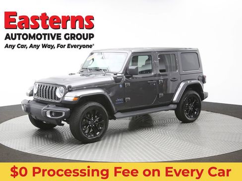 Used 2025 Jeep Wrangler Unlimited Sahara AWD/4WD image 52