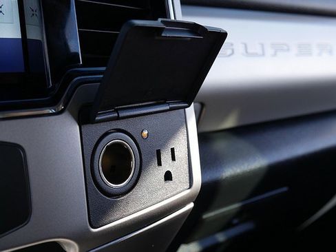 Used 2022 Ford F250 Lariat w/ Lariat Value Package image 45