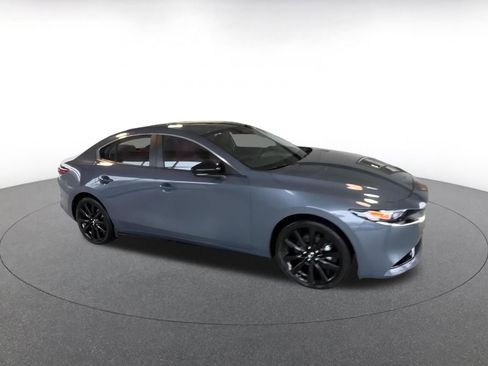 Used 2025 MAZDA MAZDA3 s image 2