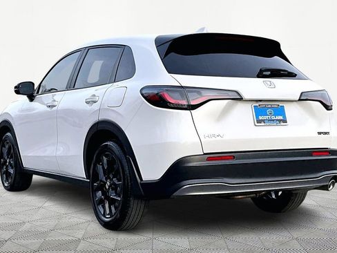 Certified 2025 Honda HR-V Sport image 4