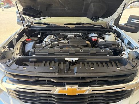 Used 2024 Chevrolet Silverado 3500 LT AWD/4WD image 21