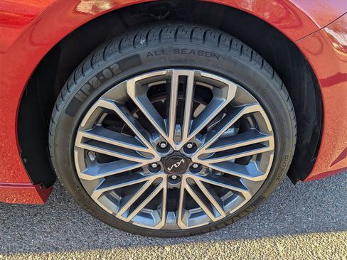 Used 2022 Kia Forte GT image 11