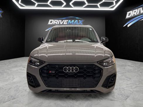Used 2021 Audi SQ5 Premium Plus w/ Premium Plus Package AWD/4WD image 2