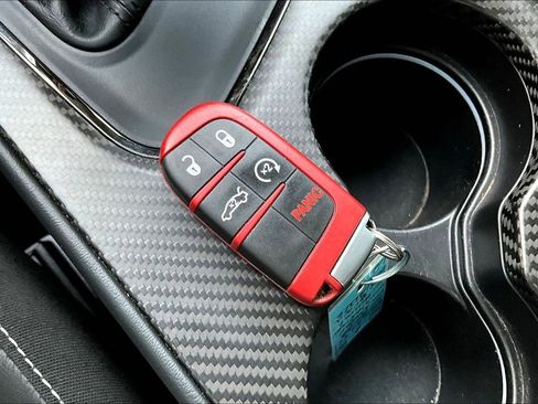 Used 2022 Dodge Challenger SRT Hellcat RWD image 31