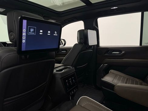 Used 2026 GMC Yukon Denali Ultimate AWD/4WD image 56