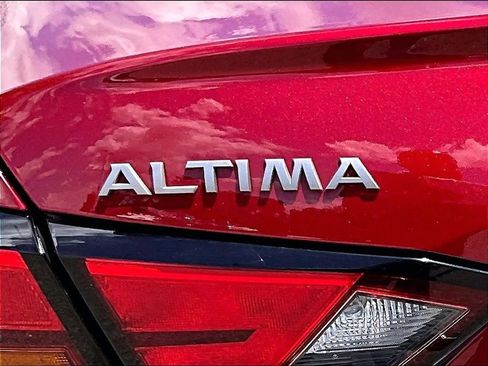 Used 2023 Nissan Altima 2.5 SV AWD/4WD image 26
