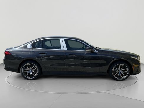Used 2024 BMW i5 eDrive40i w/ M Sport Package RWD image 6