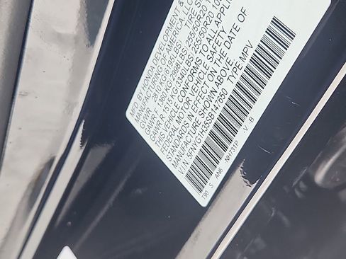 Used 2025 Honda Pilot Sport image 14