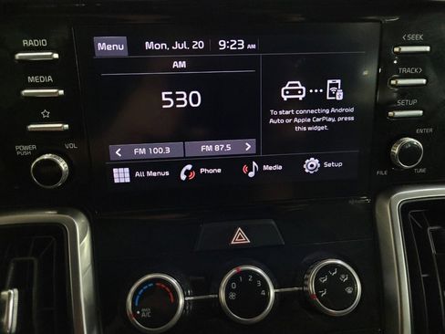 Used 2023 Kia Sorento LX FWD image 25