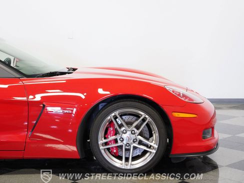 Used 2007 Chevrolet Corvette Z06 w/ Preferred Equipment Group RWD image 31