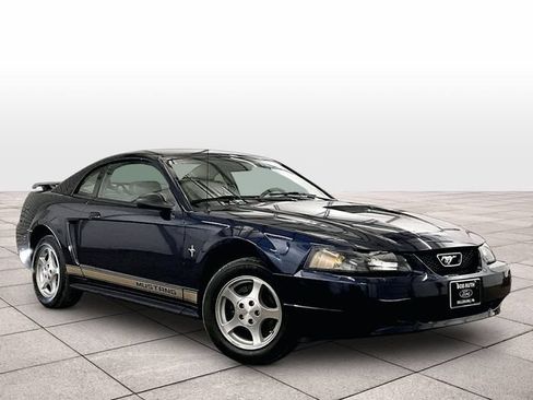 Used 2002 Ford Mustang Coupe RWD image 3