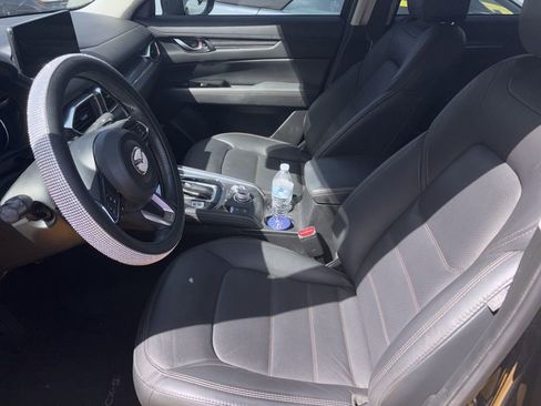 Used 2022 MAZDA CX-5 AWD 2.5 S w/ Premium Plus Pkg image 3