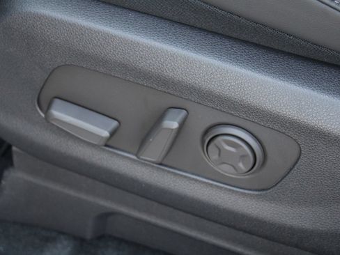 New 2026 Kia Carnival SX w/ SX Dark Edition Package FWD image 30
