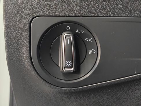 Used 2024 Volkswagen Tiguan SE R-Line image 49