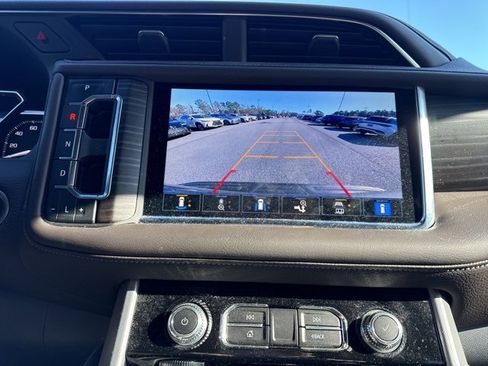 Used 2021 GMC Yukon Denali image 10