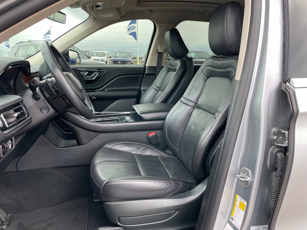 Used 2023 Lincoln Aviator Reserve AWD/4WD image 7