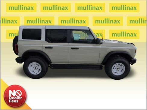 New 2026 Ford Bronco Heritage Edition AWD/4WD image 2