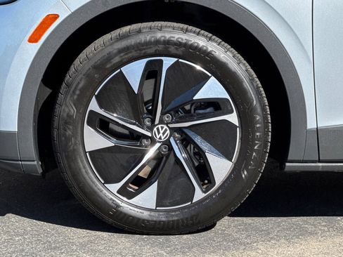 Used 2022 Volkswagen ID.4 Pro image 33