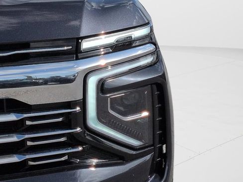 Used 2025 Chevrolet Tahoe Premier AWD/4WD image 25