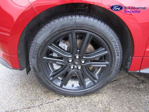 Certified 2024 Ford Edge ST-Line AWD/4WD image 11