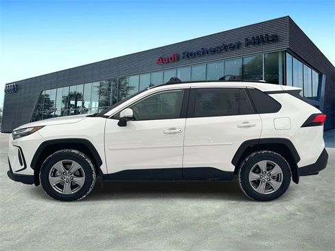 Used 2024 Toyota RAV4 XLE image 2