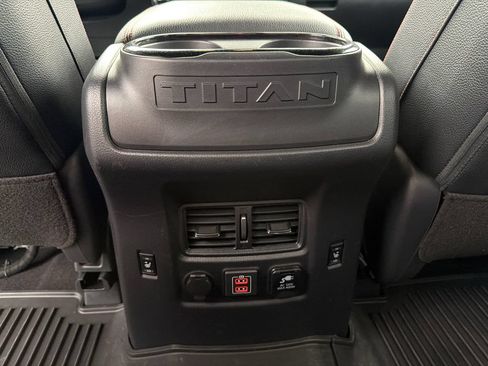 Used 2023 Nissan Titan PRO-4X w/ Pro-4x Convenience Package AWD/4WD image 18