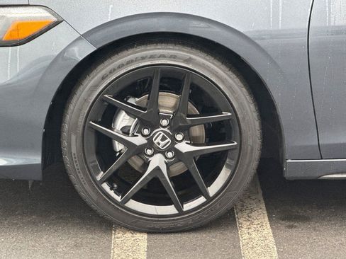 Certified 2025 Honda Civic Sport image 24