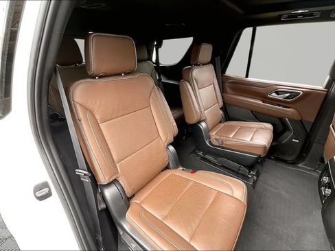 Used 2023 Chevrolet Tahoe High Country AWD/4WD image 17