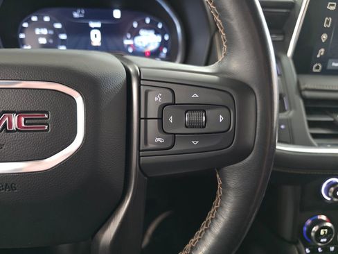 Used 2023 GMC Yukon AT4 w/ Technology Package AWD/4WD image 19