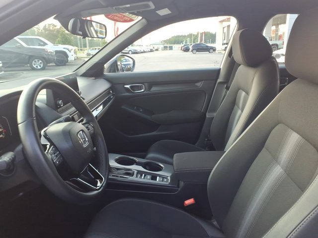 Used 2025 Honda Civic Sport image 5