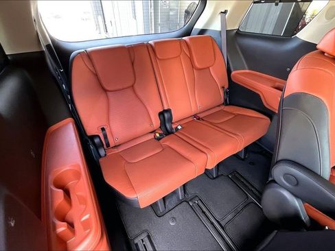 Used 2024 Kia Carnival SX Prestige FWD image 26