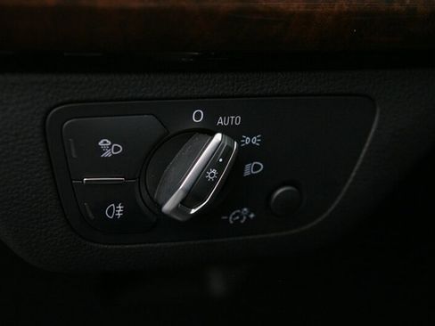 Used 2018 Audi Q5 2.0T Premium Plus w/ Premium Plus Package image 11