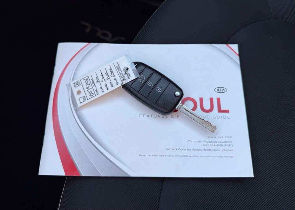 Used 2014 Kia Soul + FWD image 33