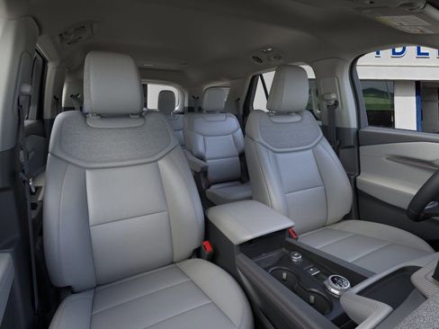New 2026 Ford Explorer Active w/ Active Comfort Package image 11