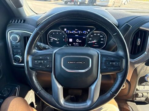 Used 2019 GMC Sierra 1500 Denali w/ Denali Ultimate Package AWD/4WD image 18