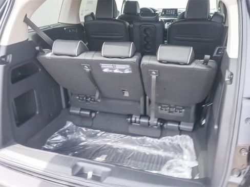 New 2026 Honda Odyssey Touring image 11